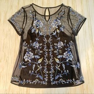 White House Black Market Embroidered Short Sleeved Top